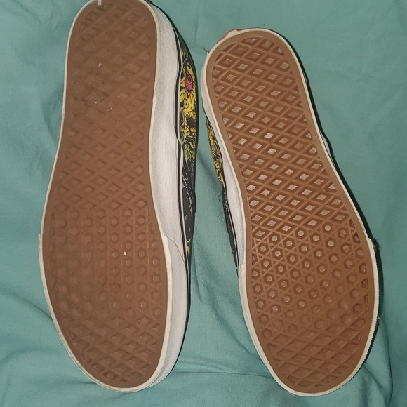 Vans - Picture 7 of 8